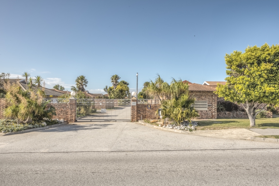 To Let 3 Bedroom Property for Rent in Summerstrand Eastern Cape